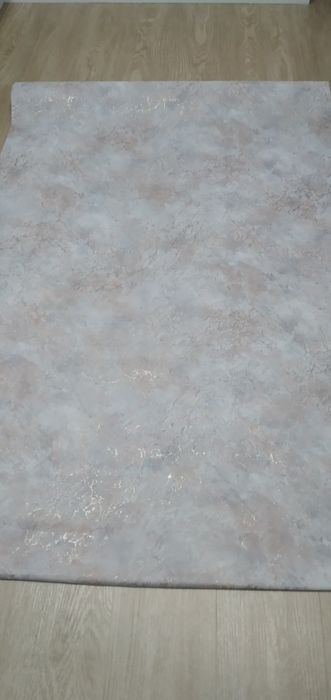 Продам обой в подарок клей