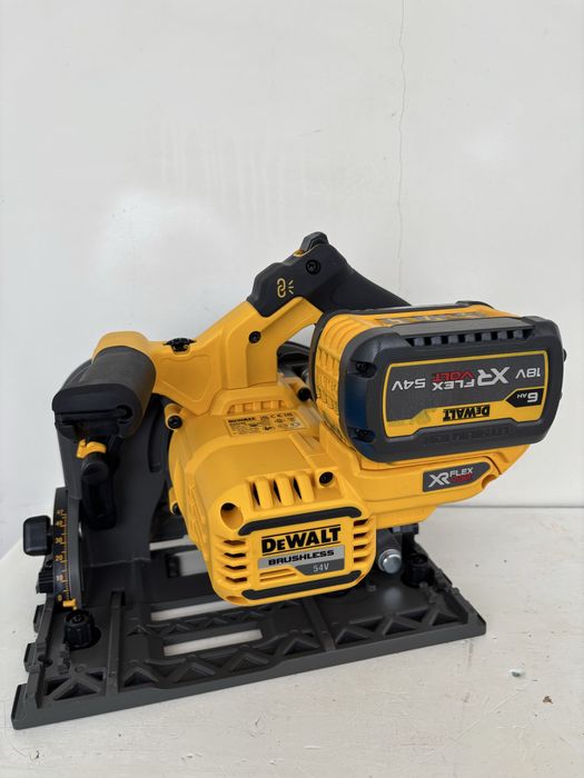 DEWALT DCS520 FlexVolt Circular Precizie Ca Nou!
