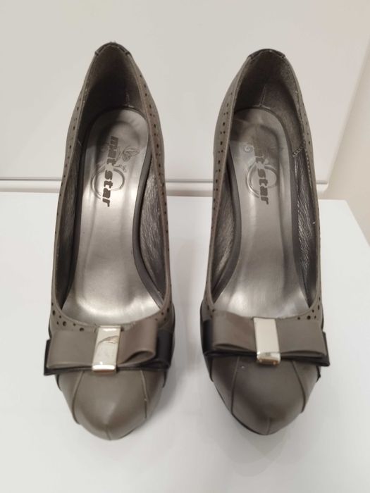 Дамски обувки на токчета