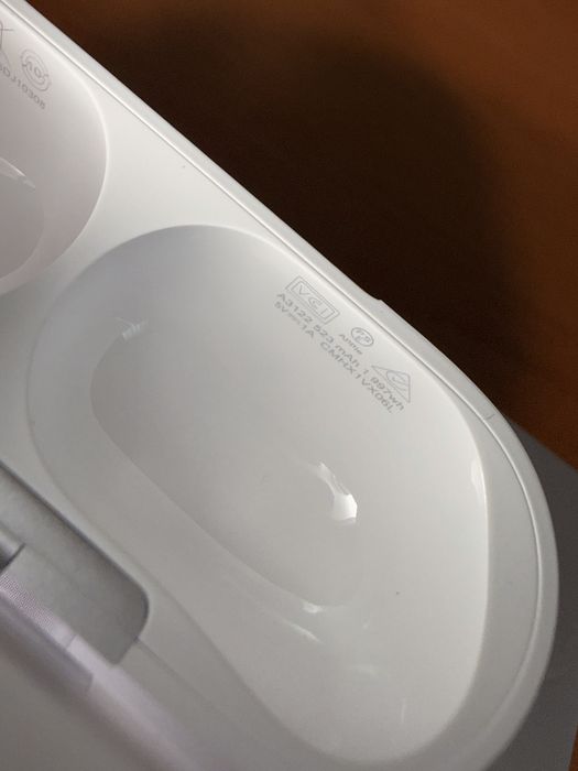 AirPods Pro 3 factura si garantie