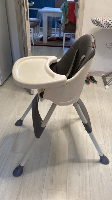 Продам детский стульчик для кормлении