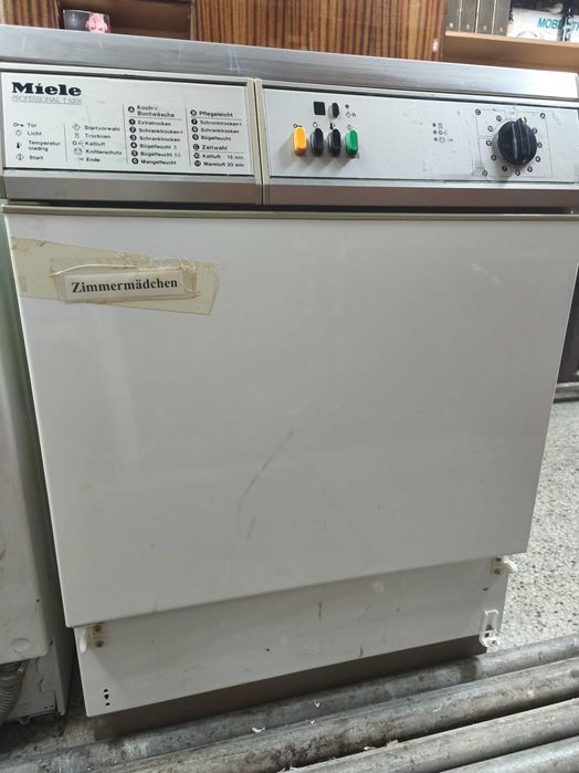 Продавам професионална сушилня Миеле