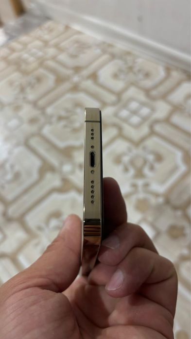 iPhone 13 pro, в отличном состояний