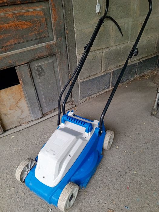 Продам Газонокосилку!!!