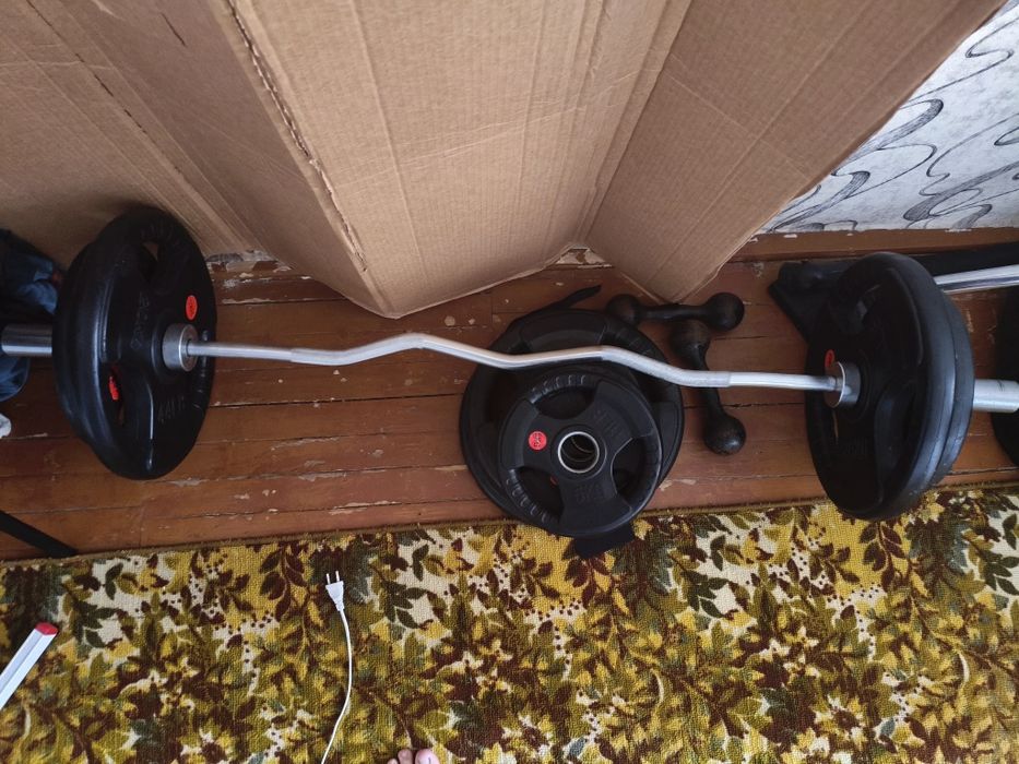 Продам штангу для бицепса с блинами