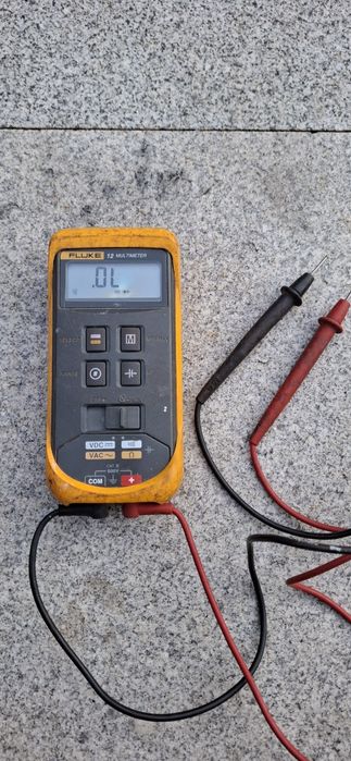 Aparat masura fluke 12