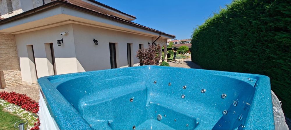 Ciubar Fix 8-10 persoane hidro,aeromasaj,led ,jacuzzi model 2025