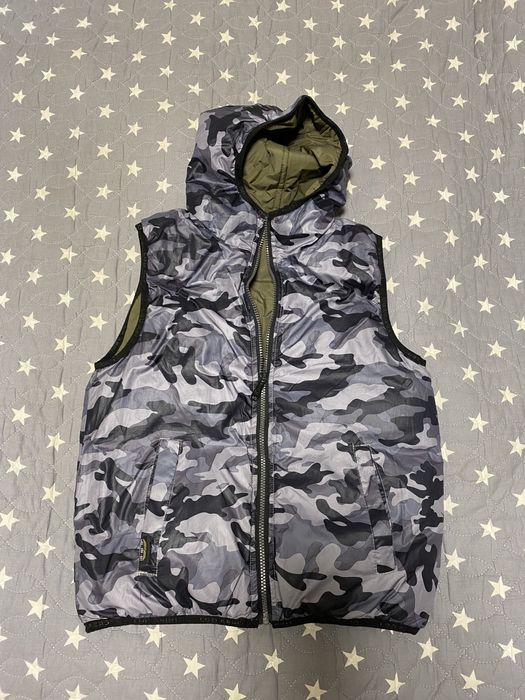 Куртки, жилет, кофты