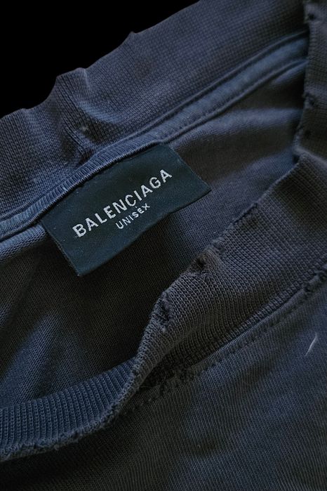 Tricou balenciaga tape