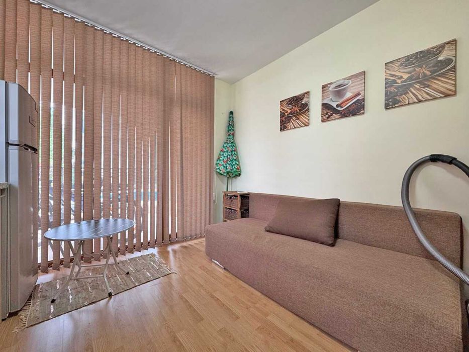 Продава се Тристаен апартамент в к.к. Слънчев бряг - 87 кв.м за 674 €/кв.м - Снимка #2