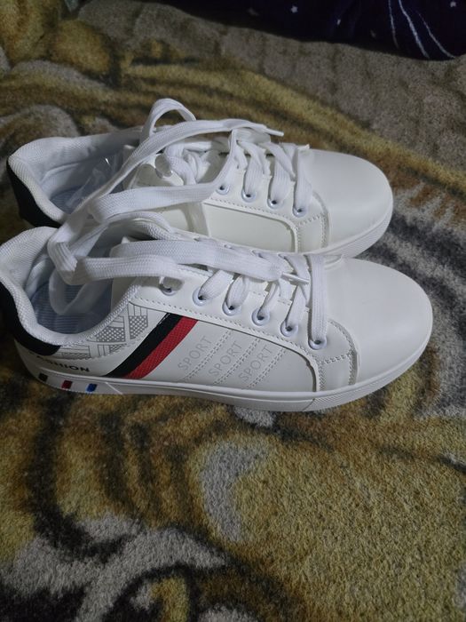 Продаю красовки.