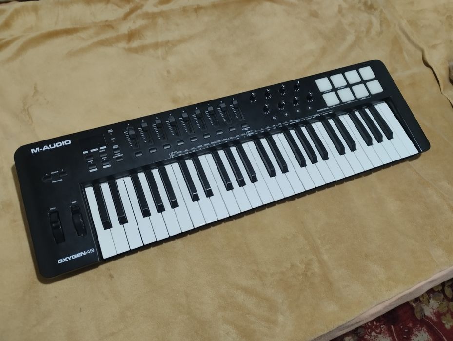 MIDI клавиатура M-Audio Oxygen 49 MKV9