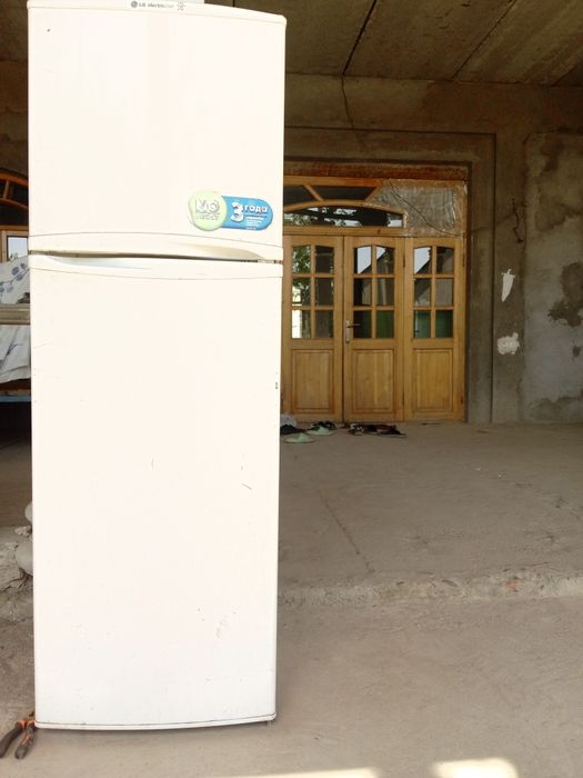 Muzlatgich sotiladi narxi 1 million