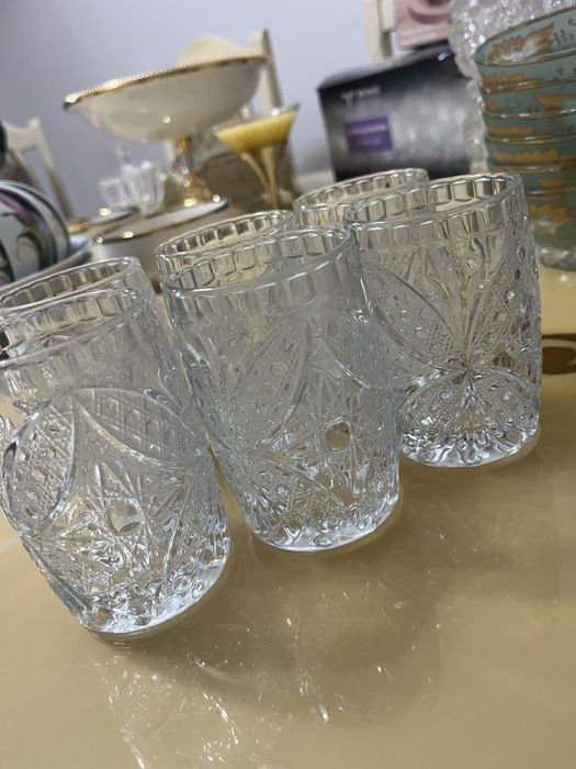 2 фужера, 6 бокалов крепких