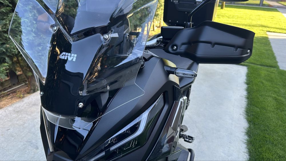 Vând Honda X-ADV 750 (2024) – 7863 km, Stare ca nouă.  Revizie Aprilie 2026