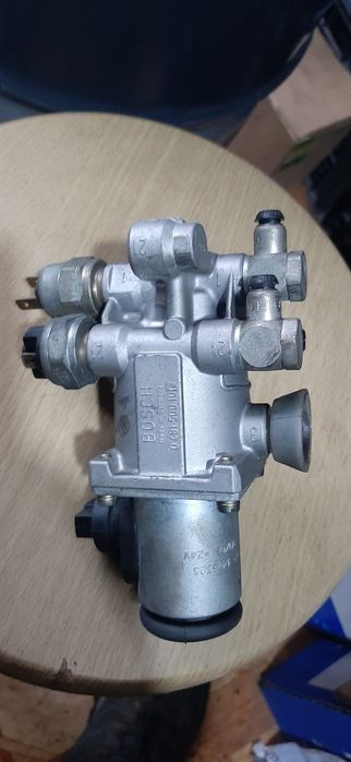 Electrovalva usi autobuz Bosch 0481500101