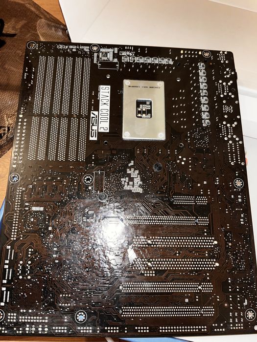 Placa de baza Asus P6T Deluxe V2