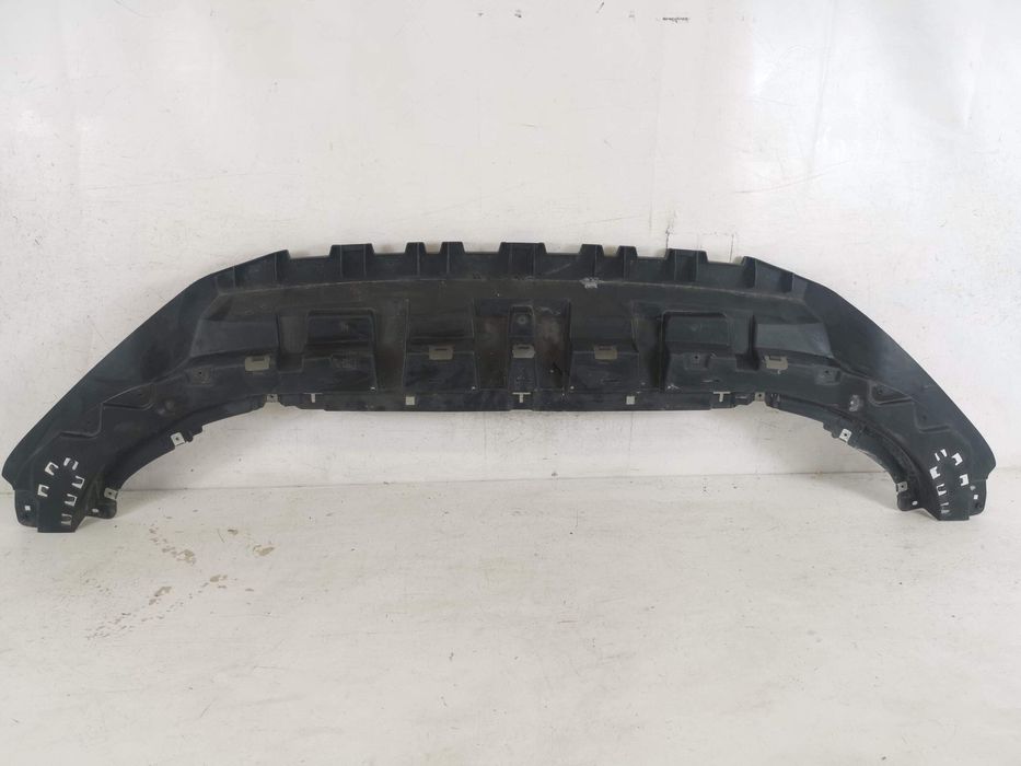 Ауди Q8 / Audi Q8 Original предпазен щит за предна броня в добро състо