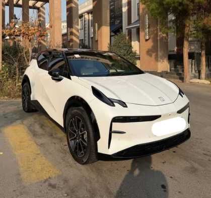 Срочно! Zeekr X 2023г Dual Motor! Черный! 66 тыс км пробега! Чистая!