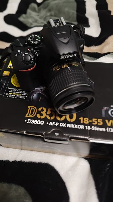 Aparat foto Nikon D3500