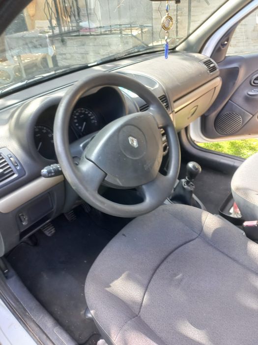 Renaul Clio 2003