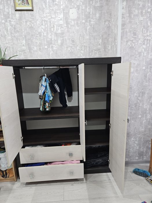 Продам шкаф подросковый