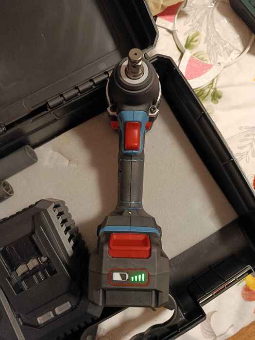 Pachet Masina de insurubat / Bormasina cu impact Erbauer EIW18-Li