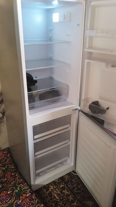 Холодильник сотилади 4 ой ишлатганмиз