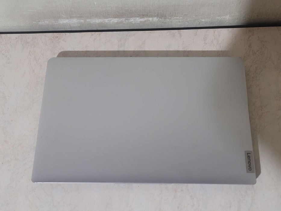 Lenovo                               .