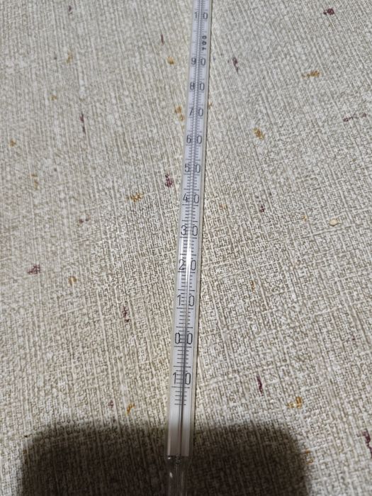 Лабораторни термометри-Немски 200гр,300градуса.