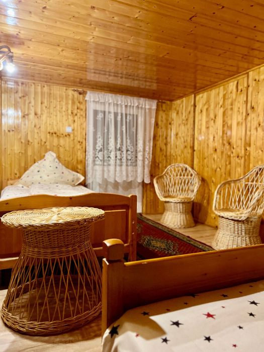Cabană de închiriat/ Casă de vacanță AVI HOUSE Valea Avrigului.