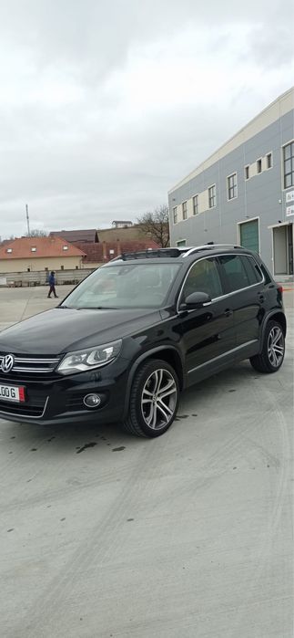 VW Tiguan R-line 2015 4Motion 4x4 bi-xenon+led panoramic