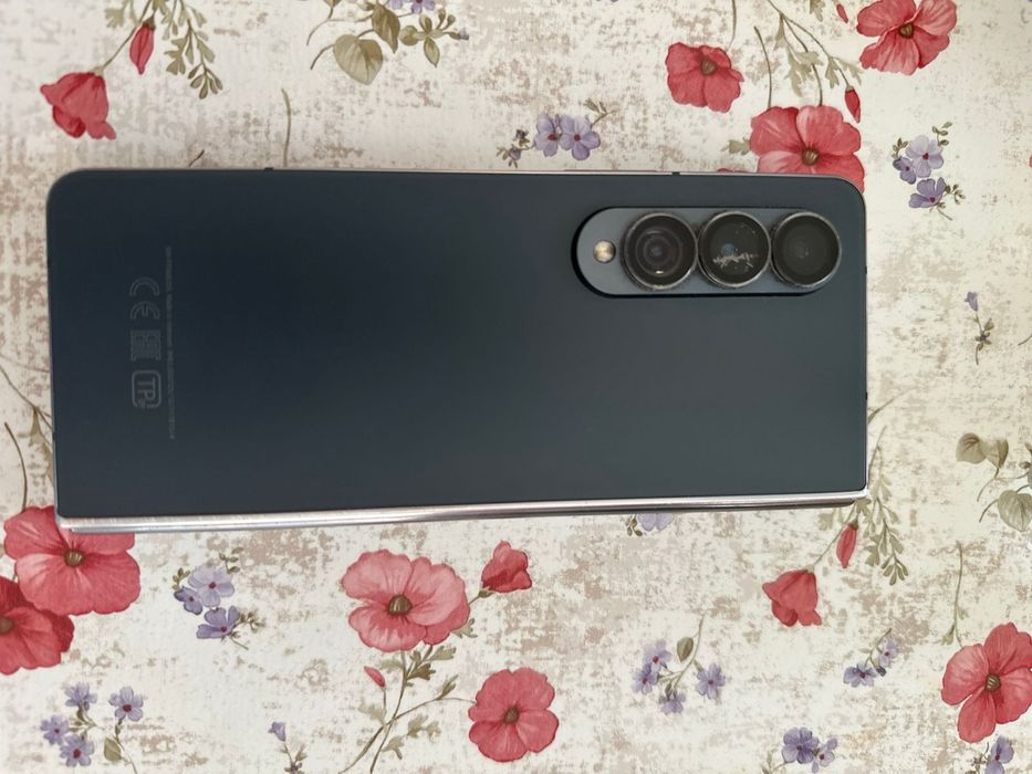 Samsung Z Fold4, память 512