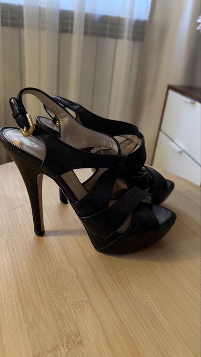 Обувки Prada оригинални