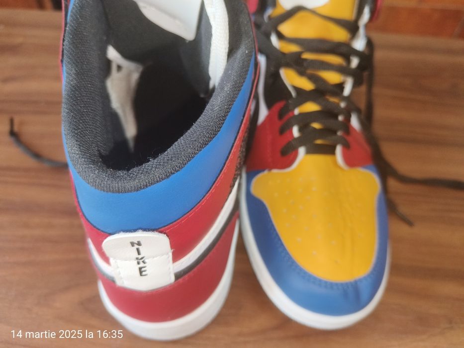 Vând adidași Nike Jordan mărime 43