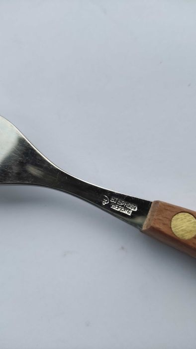 Комплект български десертни вилички с дървени дръжки