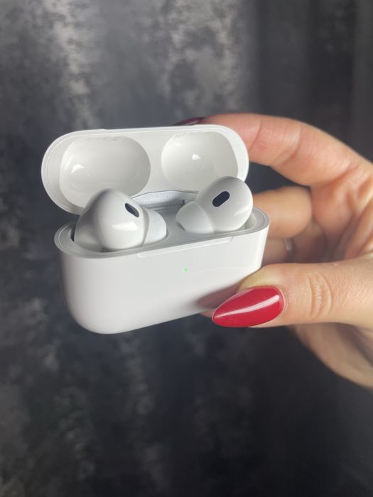 Продам новые AirPods Pro (2nd generation)