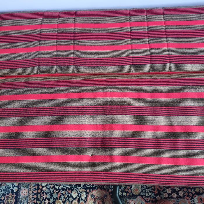 Диван с функция сън