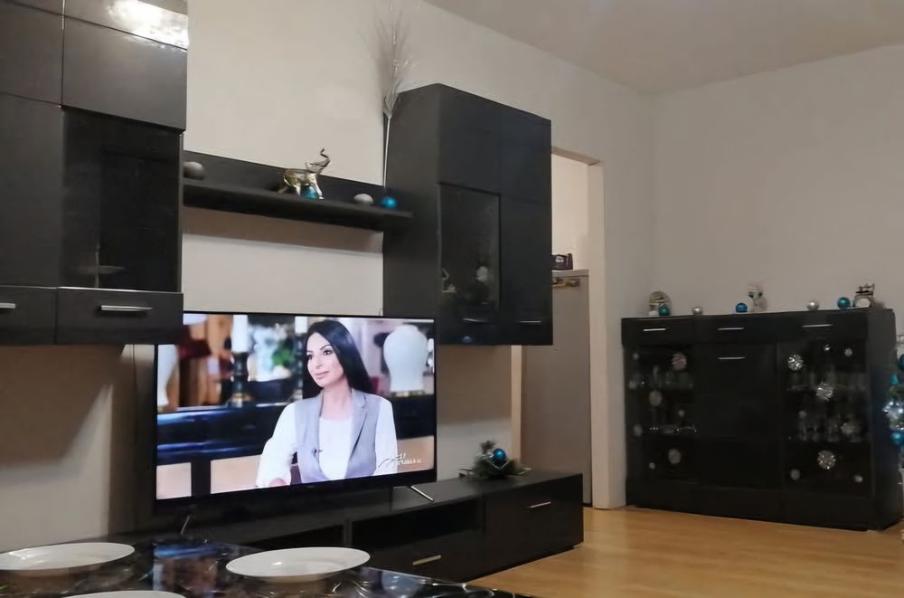 Холна секция - сив гланц (Aiko)