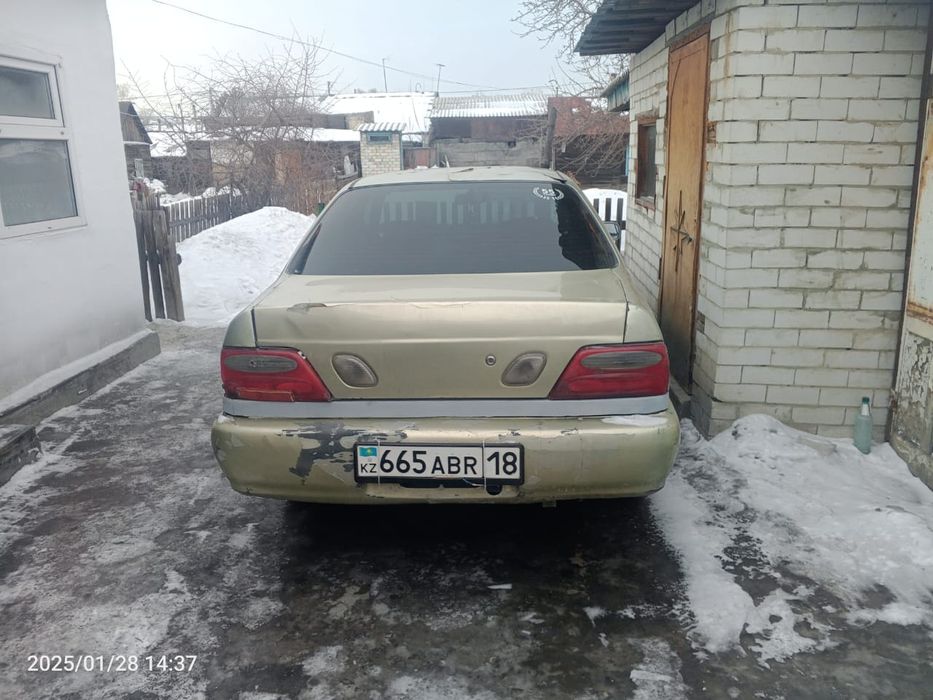 Продам машину таета Салуна