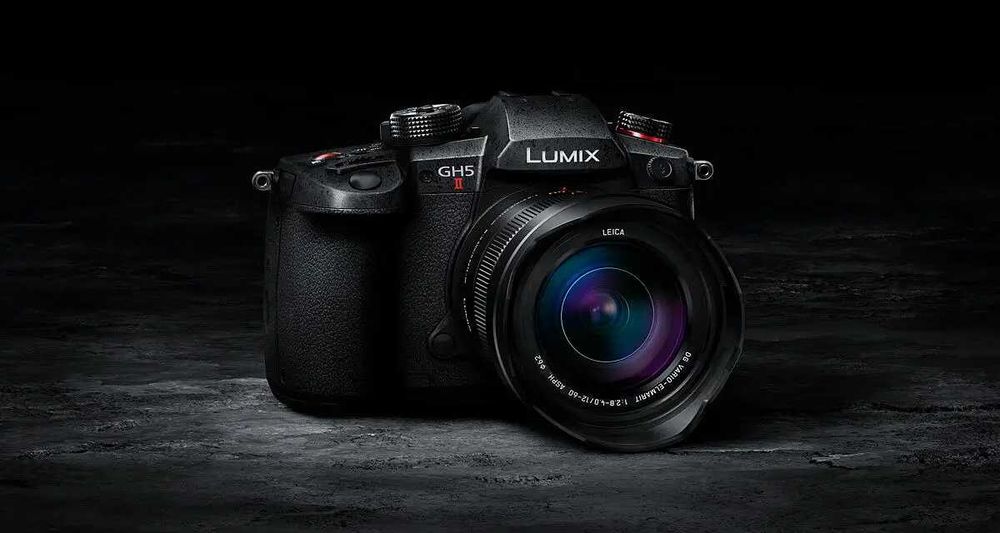 Panasonic Lumix GH5 II + обектив Panasonic 12-60mm f/2.8