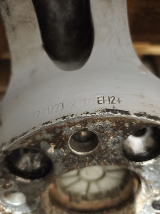 Зимни гуми комплект с джанти