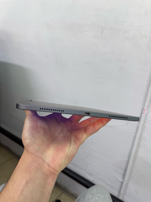 Продам iPad Air 5-го поколения