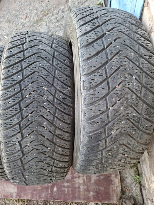 Продам шины. 235/55/19  якохама