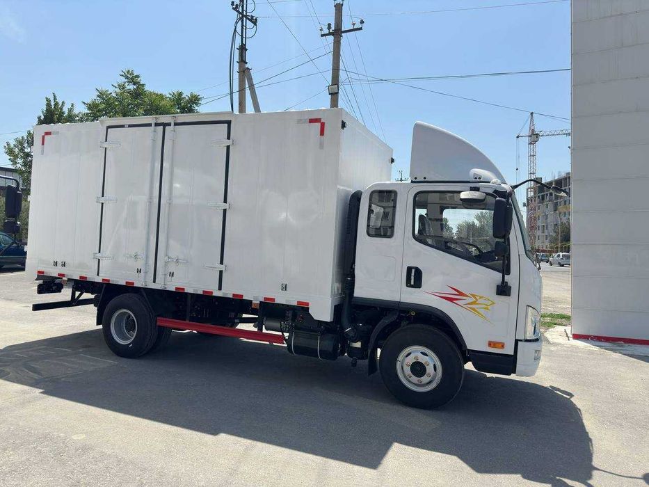 Автофургон FAW Tiger  4x2  спалнилик. 7 тонналик !!!