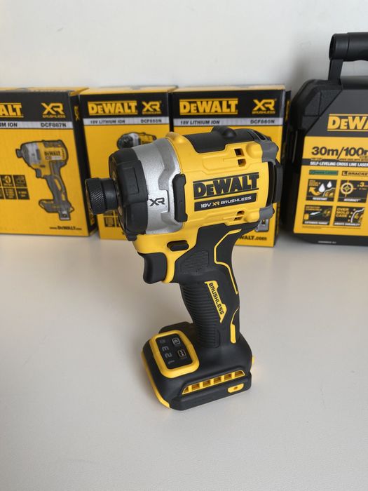 Новият Импакт / Винтоверт DeWALT DCF860N 18V 282Nm