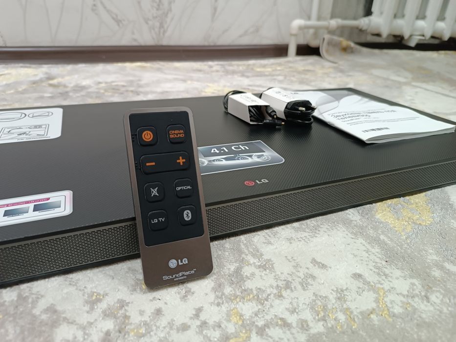Soundbar LG Bluetooth 4.1 Sound Plate.