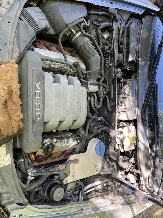 Продава се само на части AUDI A6 3.2 fsi 2007
