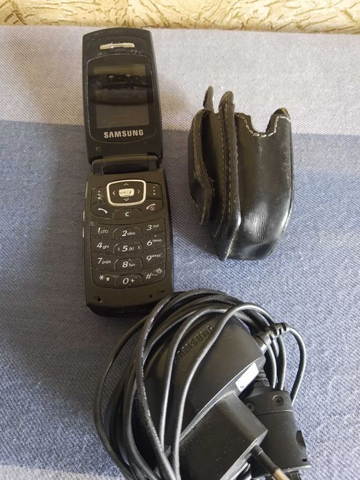 Телефони Samsung работещ,49лв, Nokia за части .Заедно,продавам