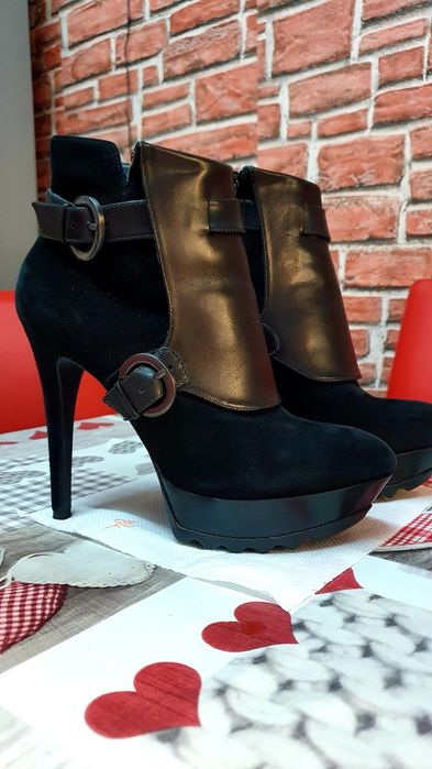 Ghete GUESS by Marciano